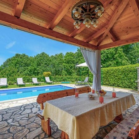 Cozy Home In Pamici With Kitchen Kültér fotó